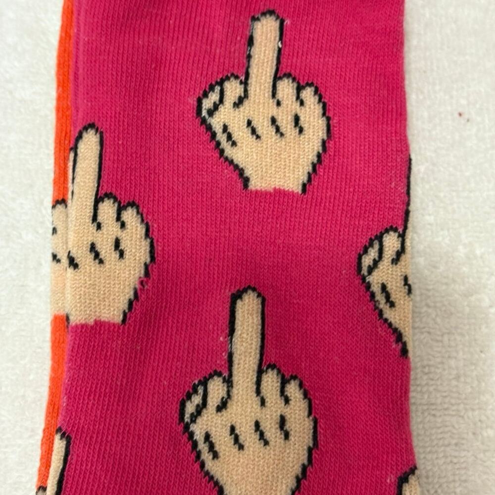 3-Pack Middle Finger Socks - Picture 7 of 8